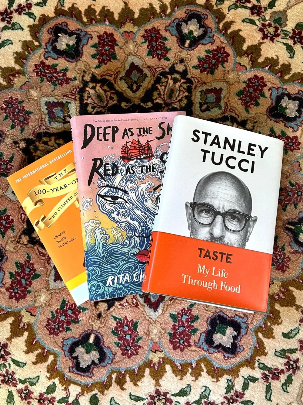 Binge-Worthy Book Bundle - Picture 1 of 13